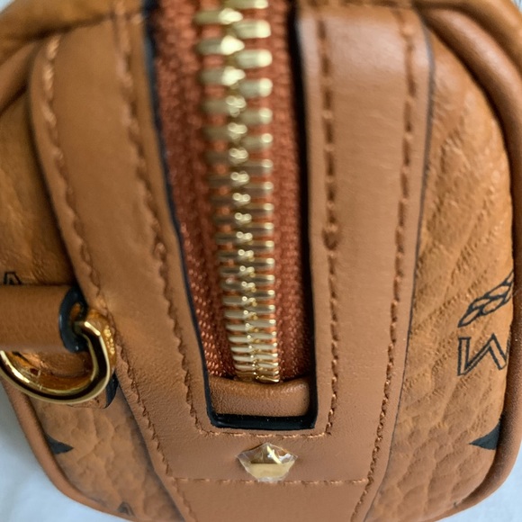 NWT MCM VISETOS MINI BOSTON BAG & CHARM NWT - Picture 8 of 16